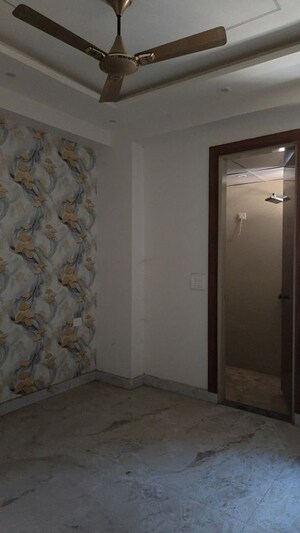 Furnished Amenities in 3 BHK Builder Floor at New Panchvati Colony – for Sale