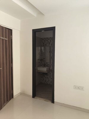 Master Bedroom in 3 BHK Apartment at DLH Orchid, Andheri West – for Sale