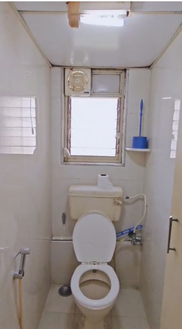 Bathroom, chembur 1 Bedroom 559 Sq.Ft. Apartment In Chembur Mumbai 10778214