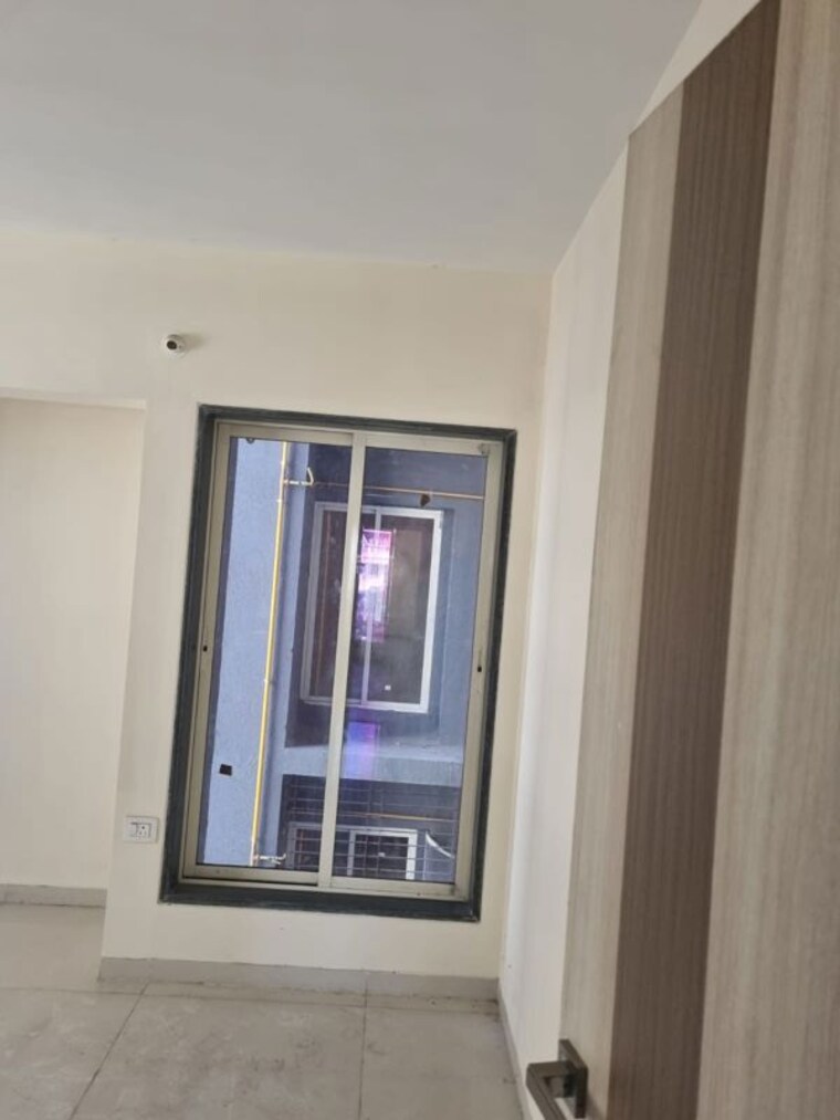 Room, new-hill-view-chs 2.5 Bedroom 900 Sq.Ft. Apartment In Kasarvadavali Thane 10778225