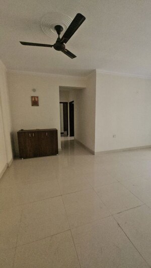 Furnished Amenities in 2.5 BHK Apartment at Cosmos Express 99, Sector 99 – for Sale