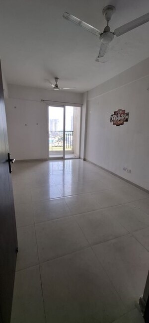 2 BHK Apartment For Rent in Signature Global The Millennia, Sector 37d