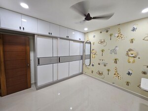 Room in 3 BHK Apartment at Abode Aravindam, Tellapur – for Rent