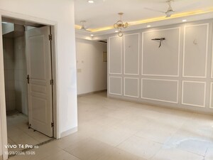 Room in 2.5 BHK Apartment at Lotus Panache, Sector 110 – for Rent