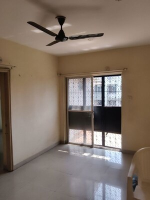 Room in 3 BHK Apartment at Raviraj Gharonda, Pimple Saudagar – for Rent