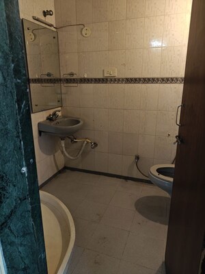 Bathroom in 3 BHK Apartment at Prabhat Road – for Rent