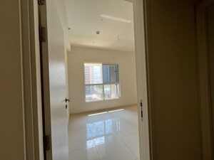 Room in 1 BHK Apartment at Godrej Hill Retreat, Mahalunge – for Rent