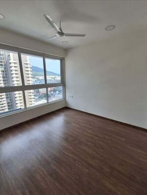 Room in 1 BHK Apartment at Group Satellite Elegance, Goregaon East – for Sale