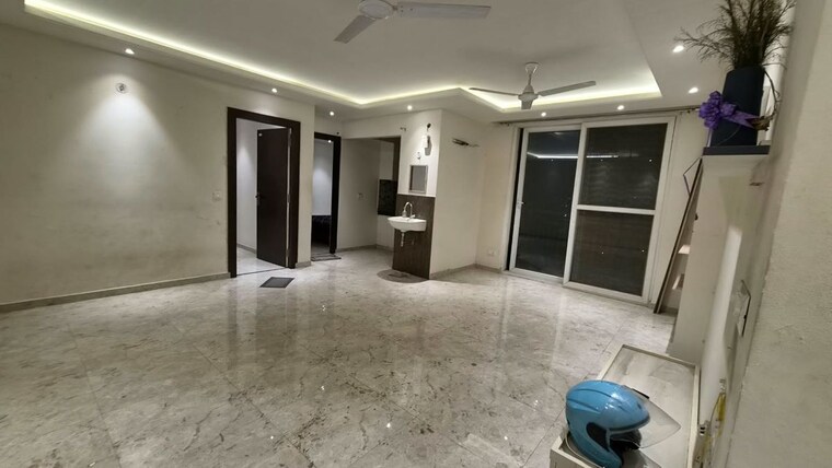  Parking, trident-embassy 2 Bedroom 1272 Sq.Ft. Apartment In Sector 1 Greater Noida Greater Noida 10778329
