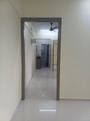 Room in 1 BHK Apartment at Malad East – for Rent