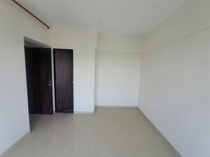 Room in 3 BHK Apartment at Roswalt Ray, Dahisar East – for Rent