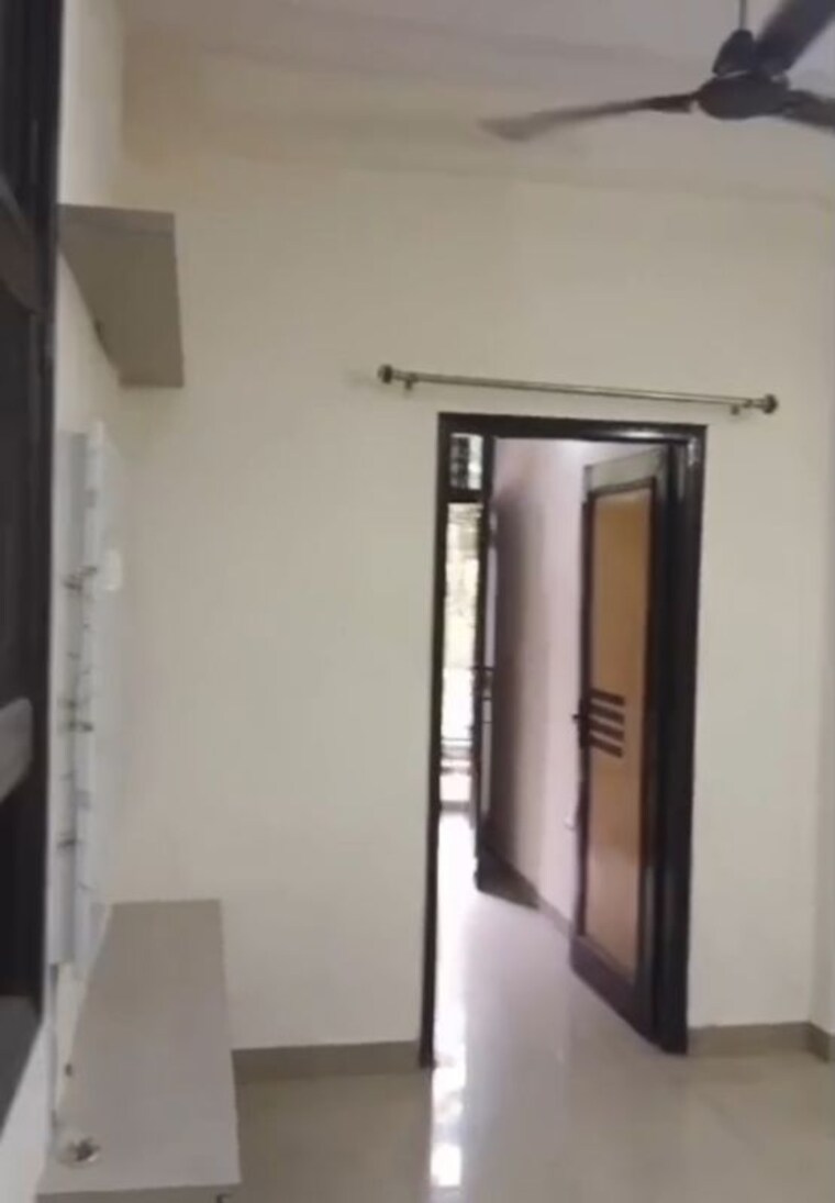 Room, shakti khand iii 1 Bedroom 550 Sq.Ft. Builder Floor In Shakti Khand Iii Ghaziabad 10778364