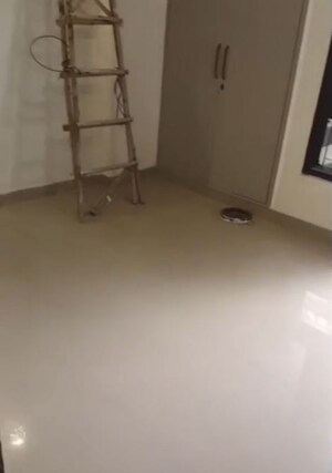 Room in 1 BHK Builder Floor at Shakti Khand Iii – for Sale