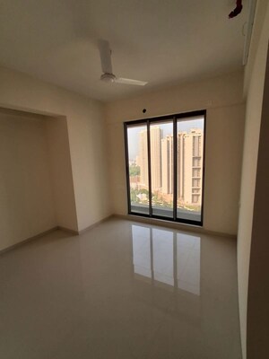 Room in 1 BHK Apartment at Unique Vistas, Patlipada – for Rent