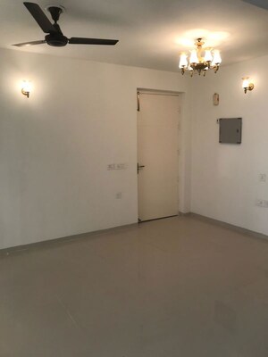 3 BHK Builder Floor For Rent in Sector 43