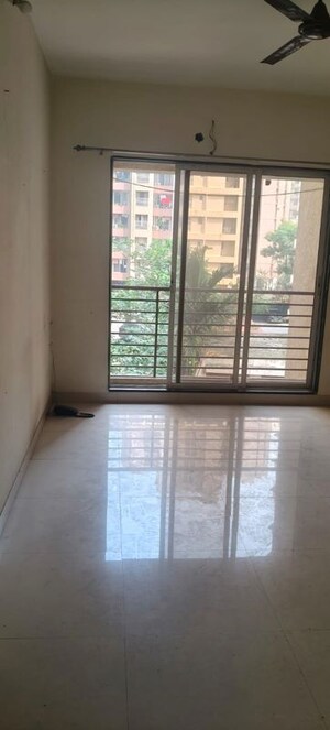 Room in 1 BHK Apartment at Rajaram Sukur Sapphire, Ghodbunder Road – for Rent