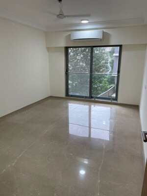 Room in 3 BHK Apartment at Ekta Trinity, Santacruz West – for Sale