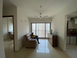 2 BHK Apartment For Rent in Kalpataru Parkcity Sunrise, Kolshet Road