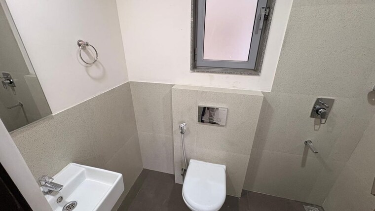 Bathroom, kalpataru-parkcity-sunrise 2 Bedroom 636 Sq.Ft. Apartment In Kolshet Road Thane 10778477