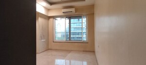 Room in 3 BHK Apartment at Kolte Patil Link Palace, Santacruz West – for Rent