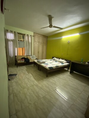 Staircase in 3.5 BHK Independent House at Sector 38west – for Rent
