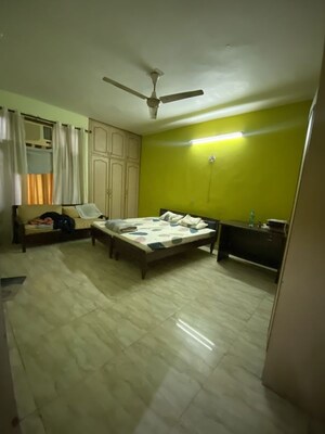 Staircase in 3.5 BHK Independent House at Sector 38west – for Rent