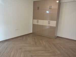 Room in 4 BHK Apartment at Sobha Royal Pavilion, Sarjapur Road – for Rent