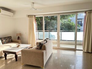 Balcony in 4 BHK Builder Floor at DLF Atria, Dlf Phase ii – for Rent