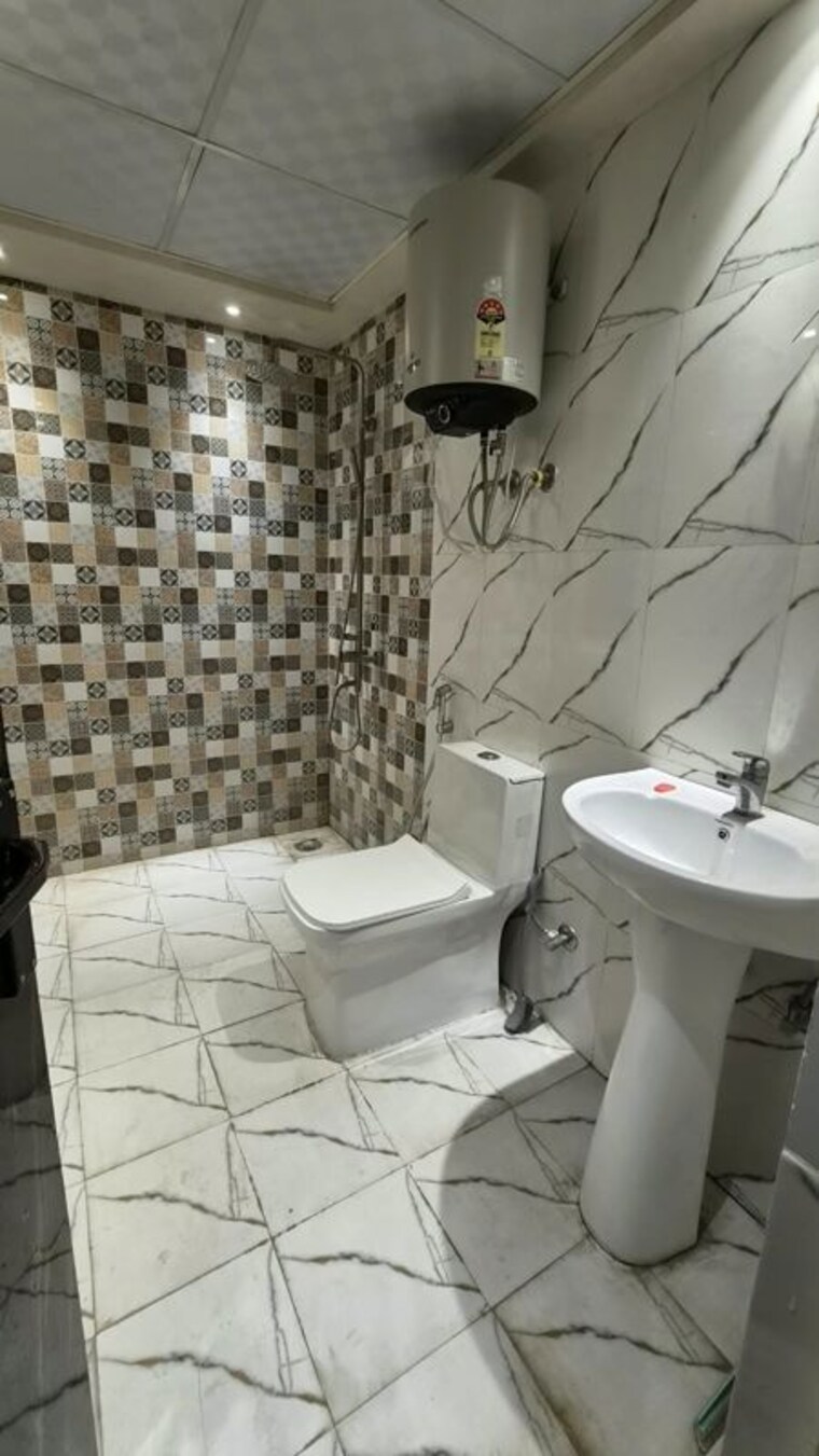 Bathroom, trident-embassy 4 Bedroom 1922 Sq.Ft. Apartment In Sector 1 Greater Noida Greater Noida 10778505