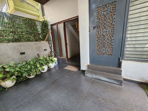  4 BHK Builder Floor at DLF Green Avenue, Dlf Phase iv – for Sale