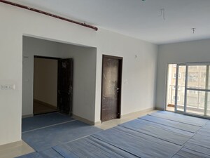 Room in 3 BHK Apartment at RJ Lake Gardenia, Old Madras Road – for Sale