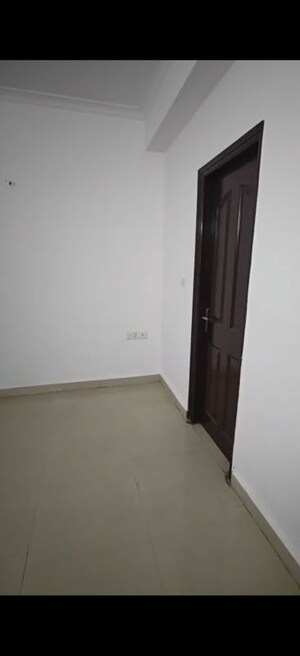Room in 3 BHK Apartment at Jkg Amba G Residency, Ahinsa Khand 2 – for Sale