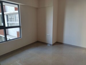 Room in 1 BHK Apartment at Puranik City Reserva, Ghodbunder Road – for Rent