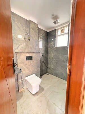 Bathroom in 3 BHK Builder Floor at Palm Residency Chhatarpur, Chattarpur – for Rent