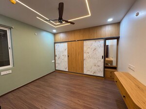 Room in 3 BHK Apartment at Aurobindo The Regent, Kondapur – for Rent