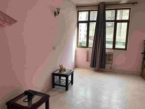 Living Room in 2.5 BHK Apartment at Kohli One Malibu Town Plot, Sector 47 – for Sale