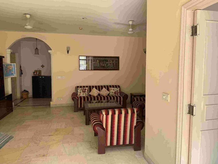 Living Room, kohli-one-malibu-town-plot 2.5 Bedroom 1950 Sq.Ft. Apartment In Sector 47 Gurgaon 10776066
