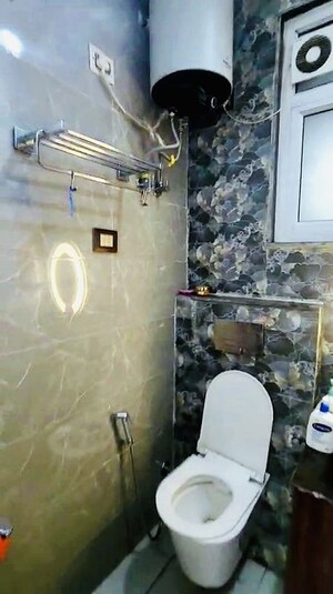 Washroom in 3 BHK Apartment at SS Mayfield Gardens, Sector 51 – for Rent