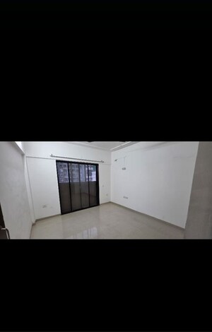 Room in 2 BHK Apartment at Wadhwani Sai Homes, Pimple Saudagar – for Rent