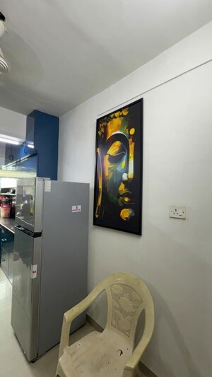 Furnished Amenities in 3 BHK Apartment at Kheni Tower, Santacruz East – for Rent