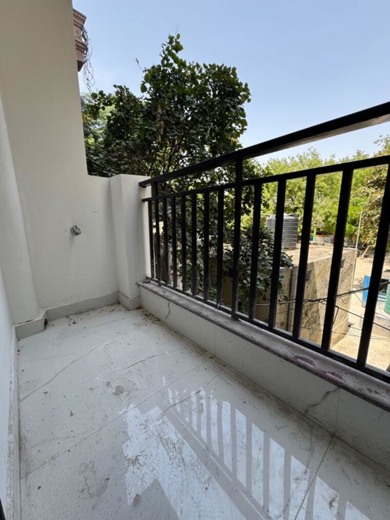 Balcony, chattarpur 1 Bedroom 500 Sq.Ft. Apartment In Chattarpur Delhi 10778616