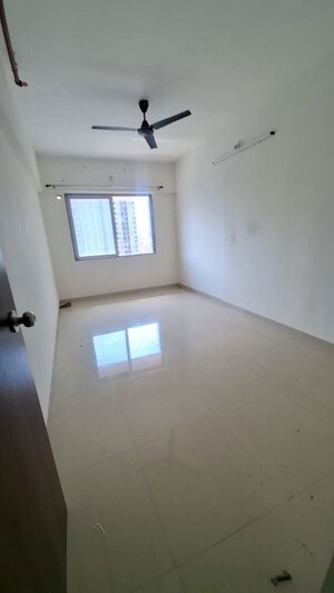 1 BHK Apartment For Sale in Siddharth Windcrest, Prabhadevi