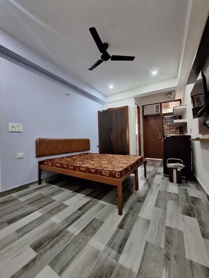 Kitchen in 1 RK Builder Floor at Dlf Phase iv – for Rent