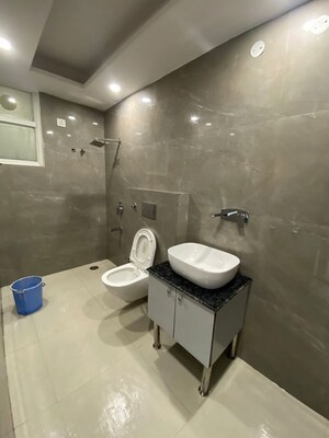 Team Area in 2 BHK Apartment at Malwa Escon Primera, International Airport Road – for Sale