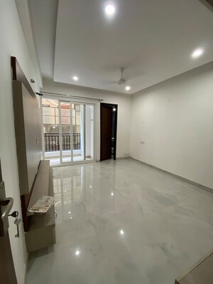 Room in 2 BHK Apartment at Malwa Escon Primera, International Airport Road – for Sale