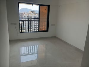 Room in 2 BHK Apartment at Runwal Bliss, Kanjurmarg East – for Rent