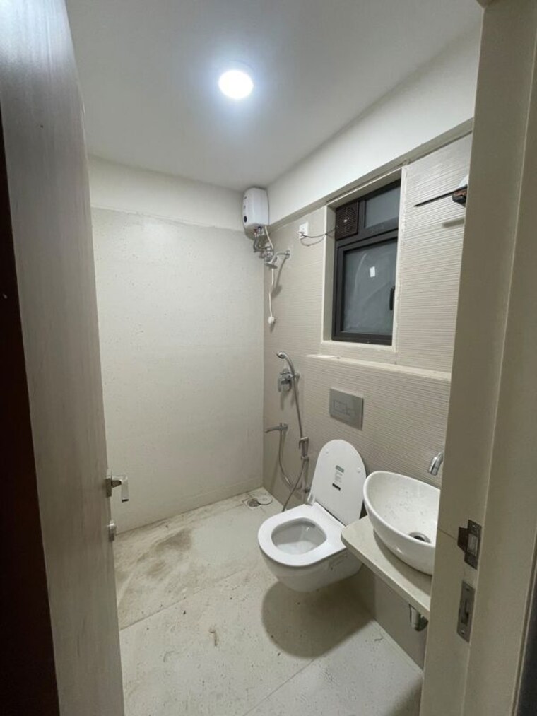 Bathroom, leo-eminence 1 Bedroom 422 Sq.Ft. Apartment In Bandra East Mumbai 10778691