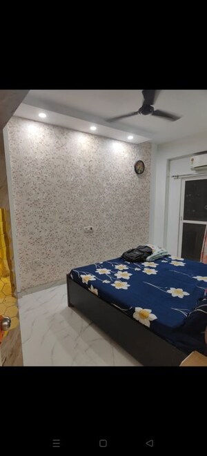 Bedroom in 2.5 BHK Apartment at Mahagun Moderne, Sector 78 – for Rent