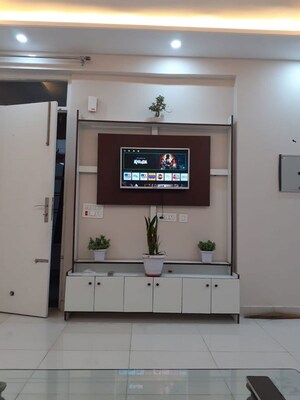Furnished Amenities in 3 BHK Builder Floor at Vip Road – for Rent
