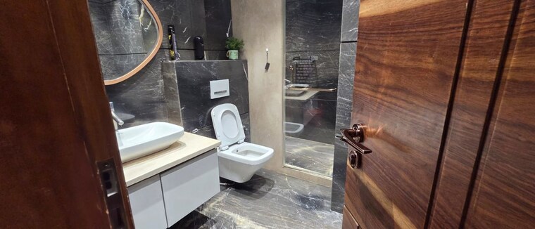 Bathroom, niti khand ii 6+ Bedroom 205 Sq.Yd. Villa In Niti Khand ii Ghaziabad 10778802